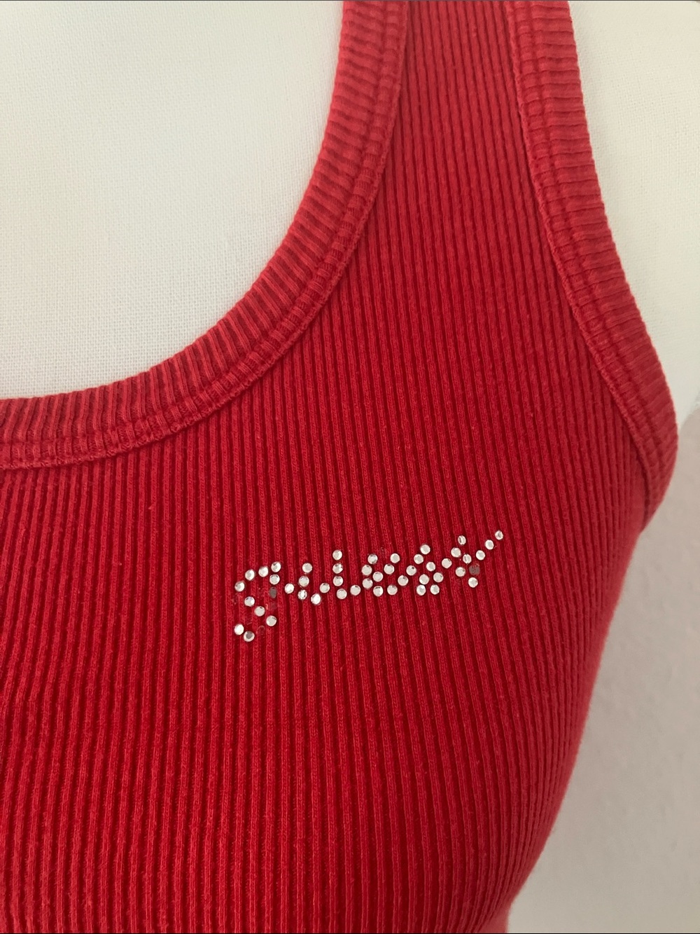 Y2k Guess Red Ribbed Tank with Crystal Script Logo - Picture 4 of 9